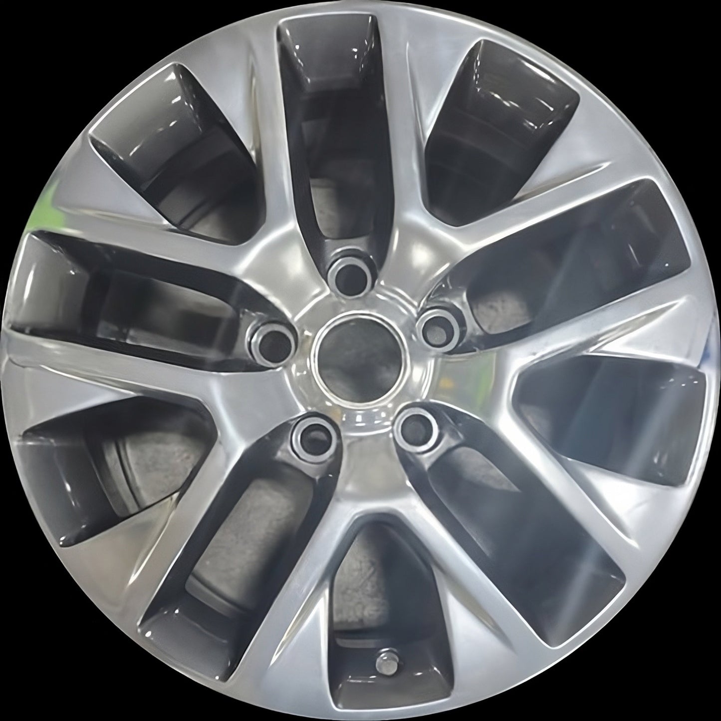Chrysler Pacifica  2021-2022 Factory OEM Car Wheel Size 18x7.5 Alloy 180423.LC65.POL